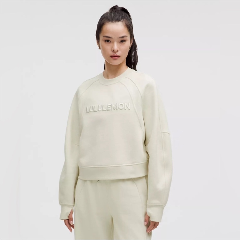 Lululemon Scuba Oversized Crewneck Pullover Sweatshirt Wordmark Bone xs/s NWT ❤️